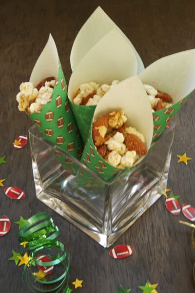 Christmas crunch popcorn recipe